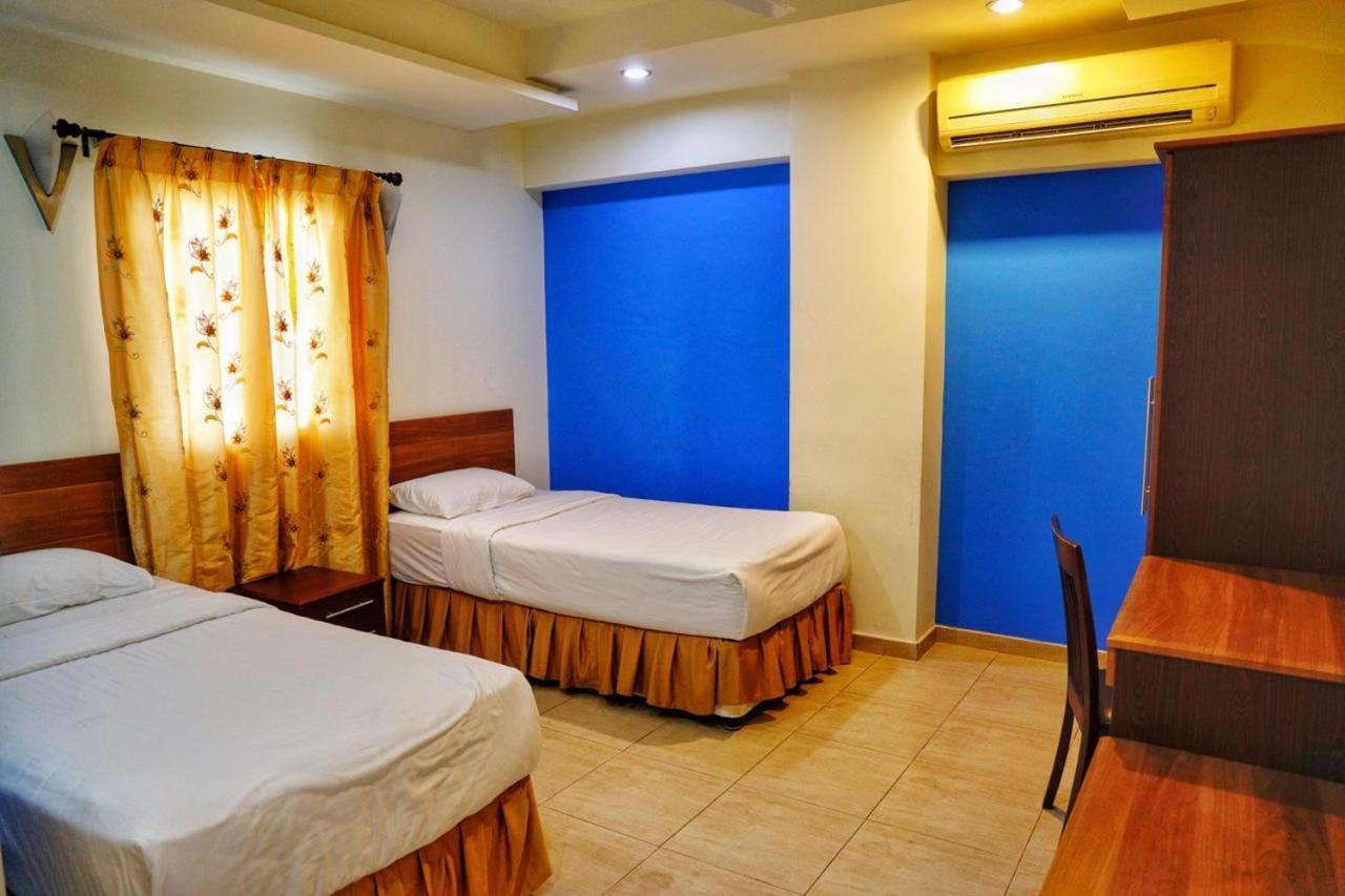 Johny International Hotel Маскат Екстериор снимка
