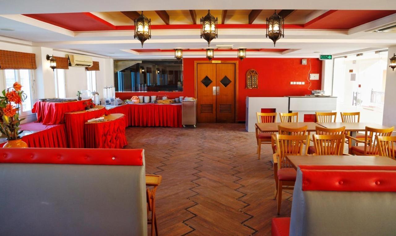 Johny International Hotel Маскат Екстериор снимка