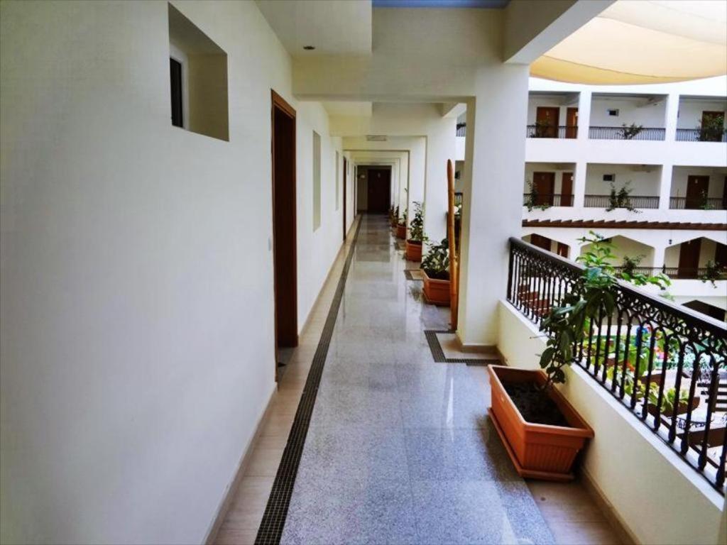 Johny International Hotel Маскат Екстериор снимка