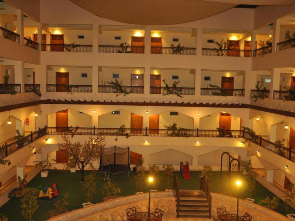 Johny International Hotel Маскат Екстериор снимка